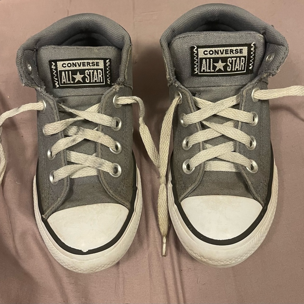 Boys size 12 Converse All Star. Very good condition. No box.